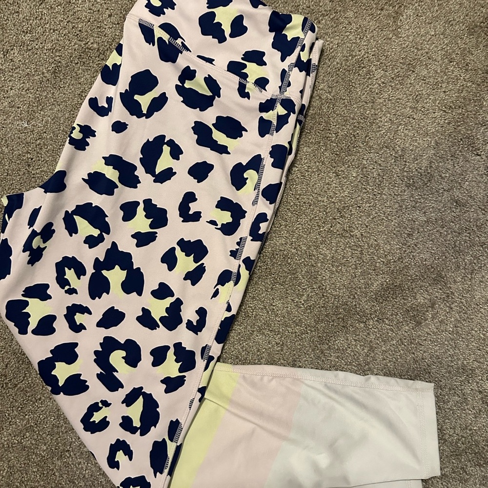 Cabana by crown and ivy leggings